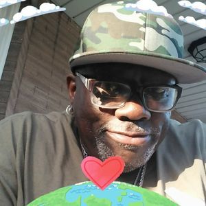 Meet your Posher, Leroy